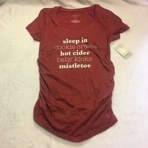 NWT Women’s Maternity top‎